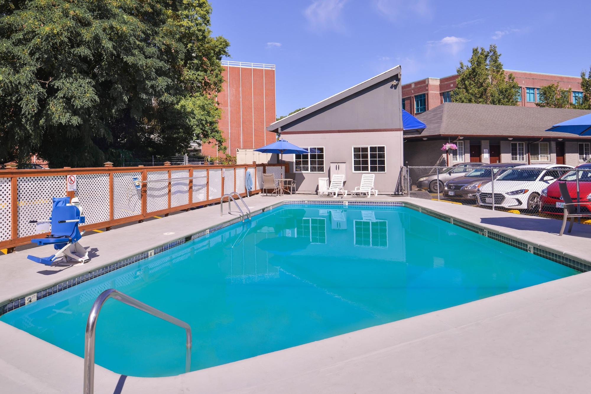 Travelodge By Wyndham Eugene Downtown/University Of Oregon Extérieur photo