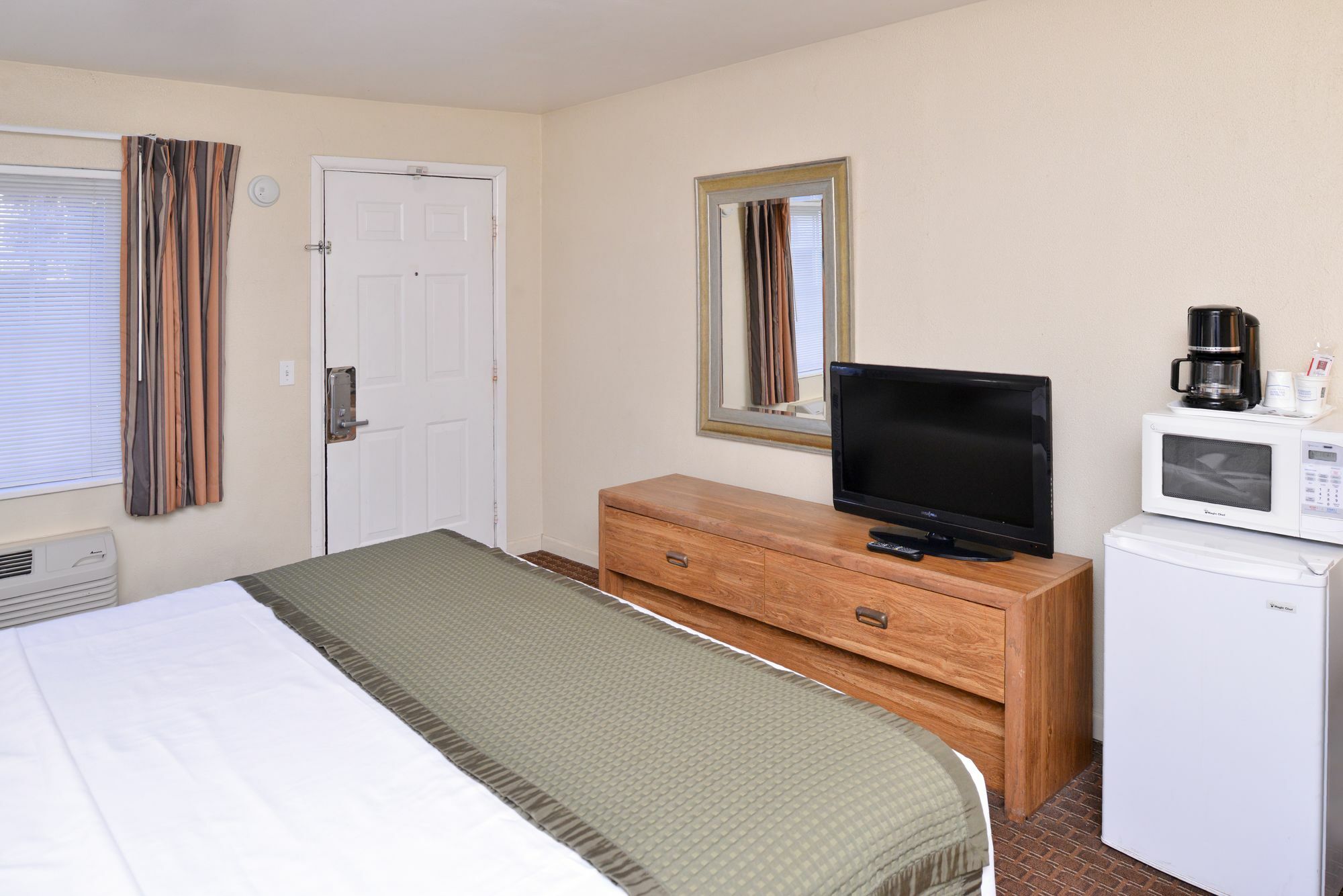 Travelodge By Wyndham Eugene Downtown/University Of Oregon Extérieur photo