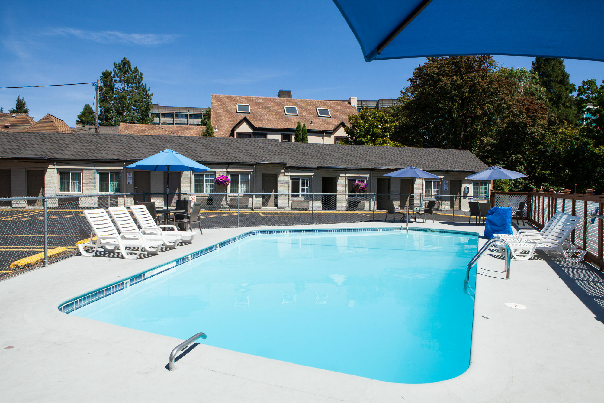 Travelodge By Wyndham Eugene Downtown/University Of Oregon Extérieur photo
