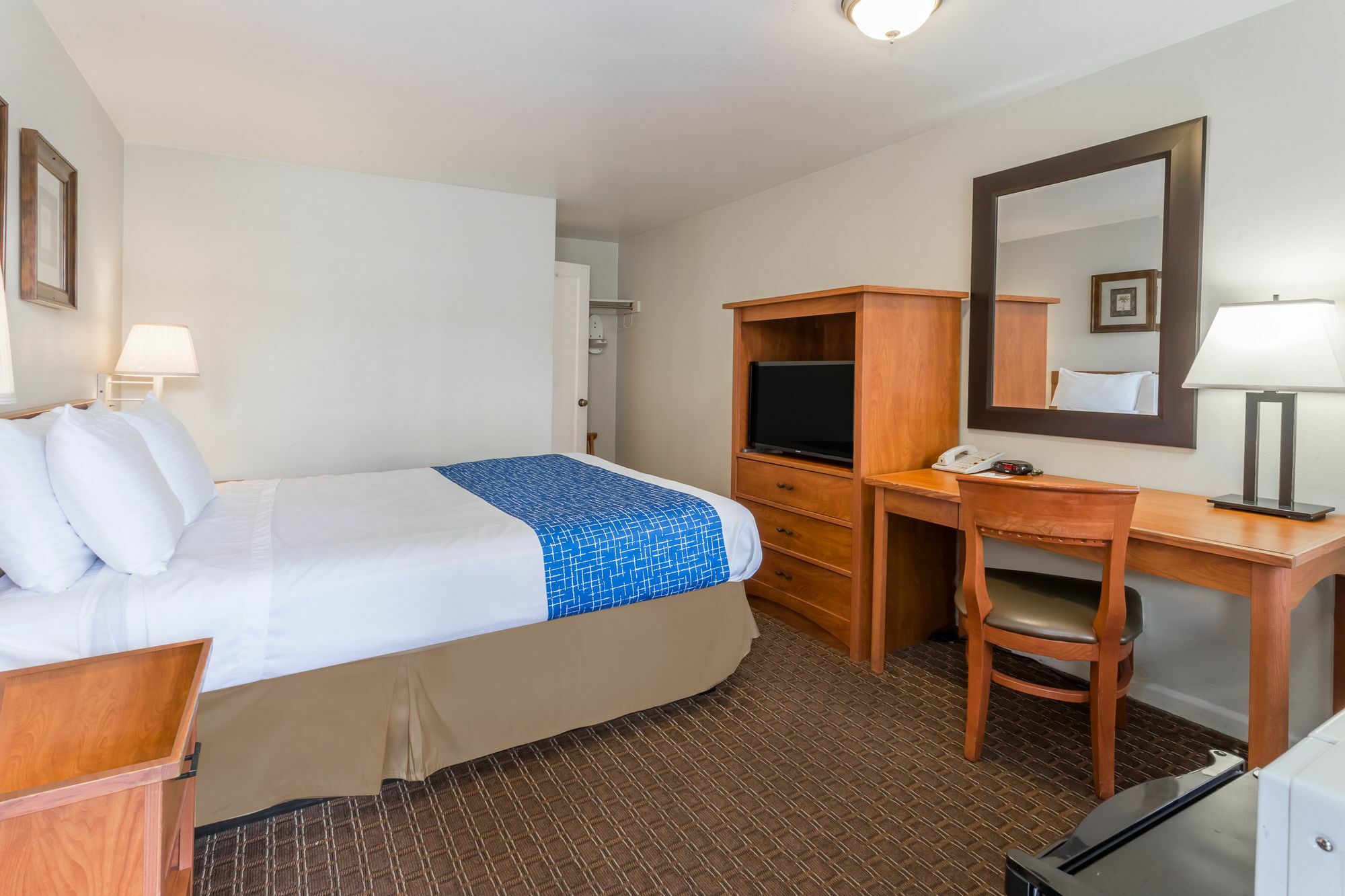 Travelodge By Wyndham Eugene Downtown/University Of Oregon Extérieur photo