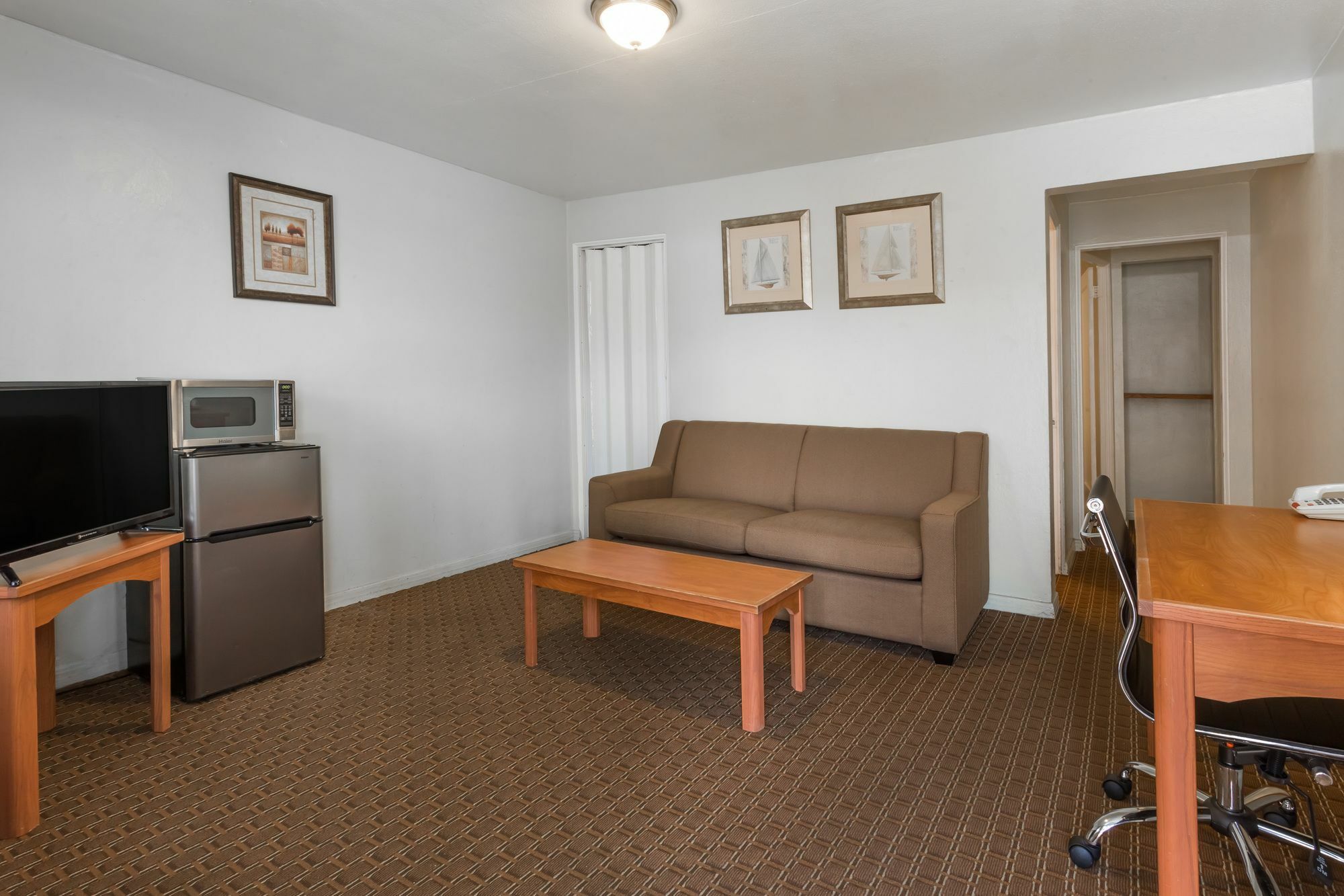 Travelodge By Wyndham Eugene Downtown/University Of Oregon Extérieur photo